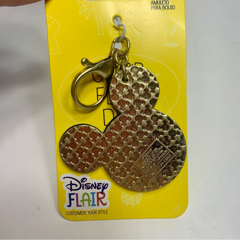 NWT. Disney Flair Mickey Mouse Keychain or bag charm. - Picture 3 of 8